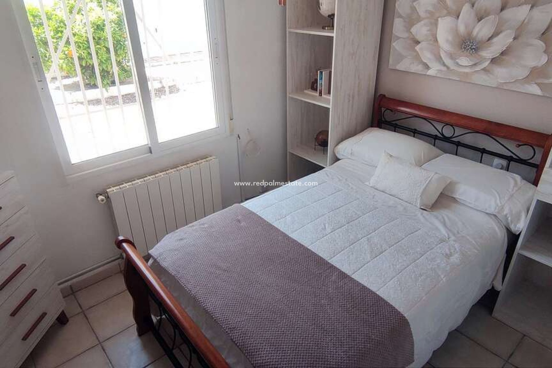 Videresalg - Villa -
Sax - Inland