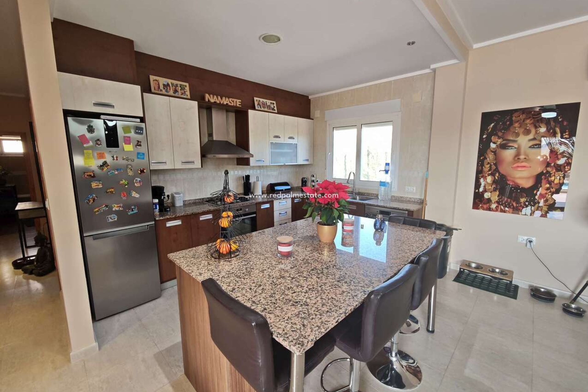 Videresalg - Villa -
Sax - Inland