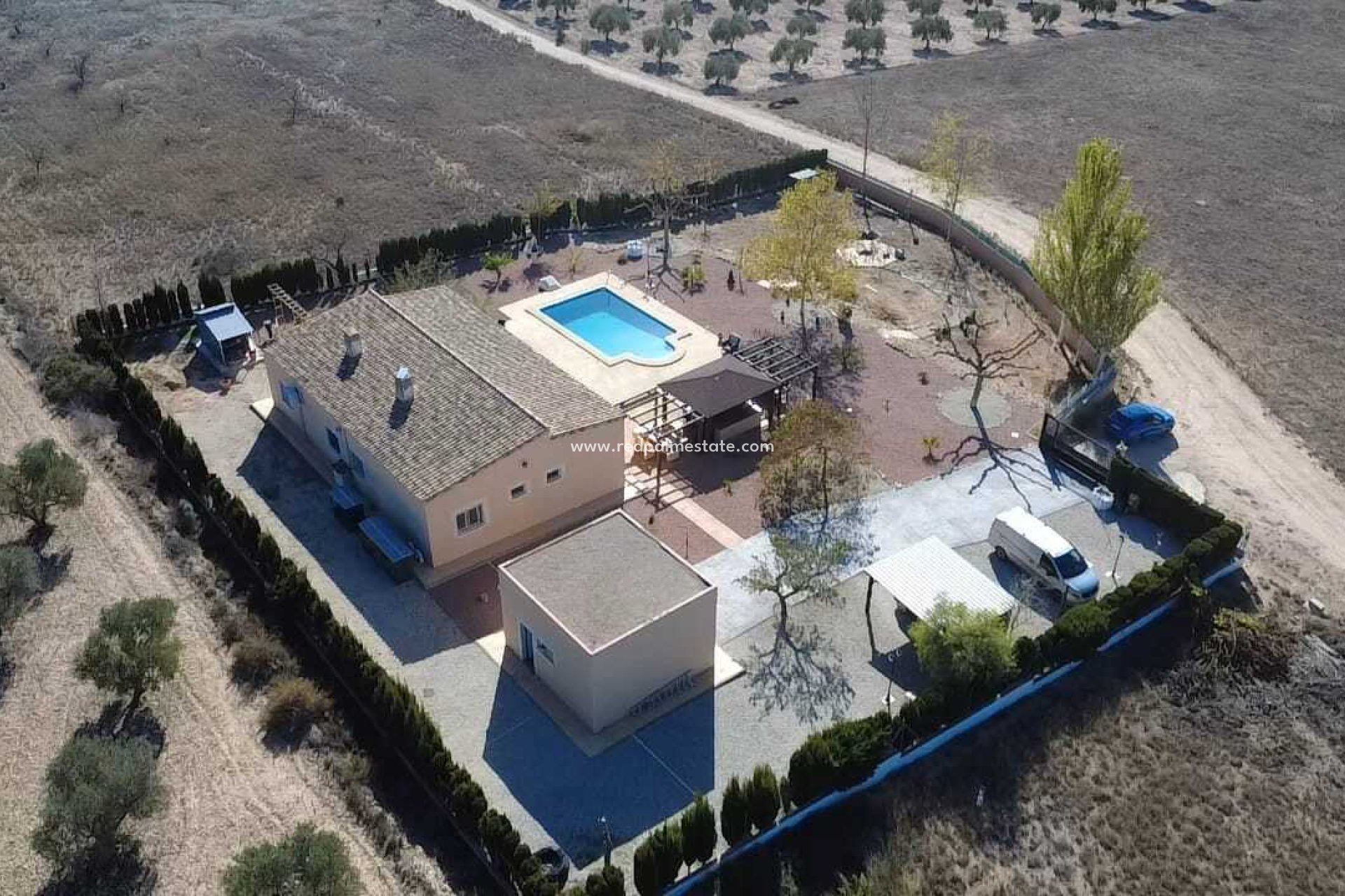 Videresalg - Villa -
Sax - Inland