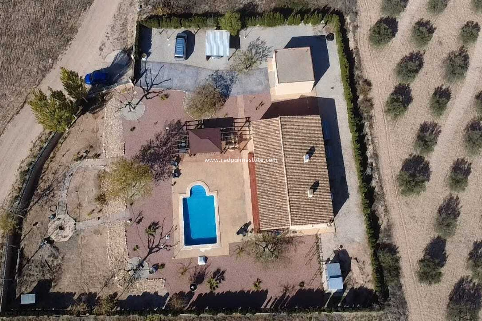 Videresalg - Villa -
Sax - Inland