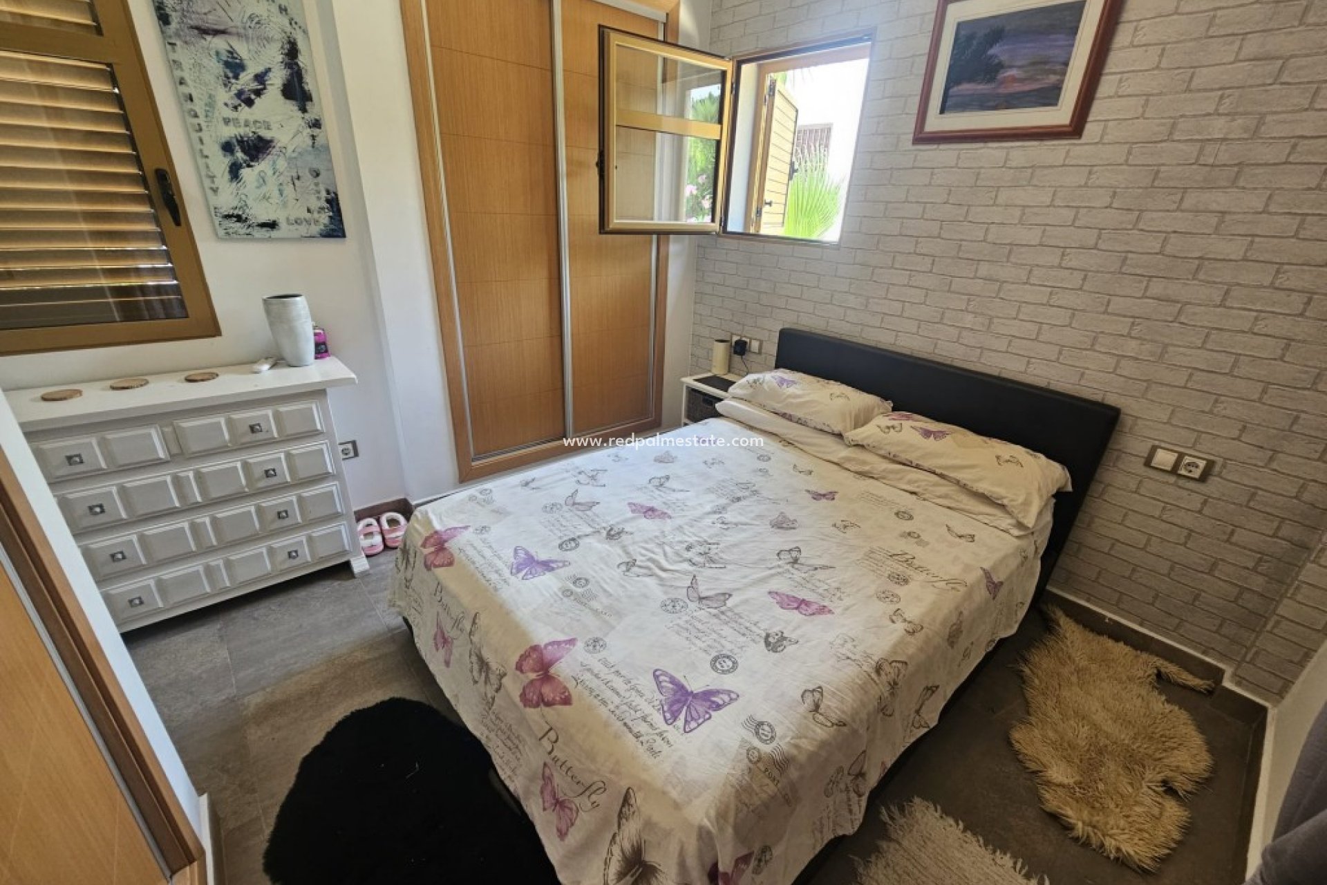 Videresalg - Villa -
Sierra Cortina - Inland