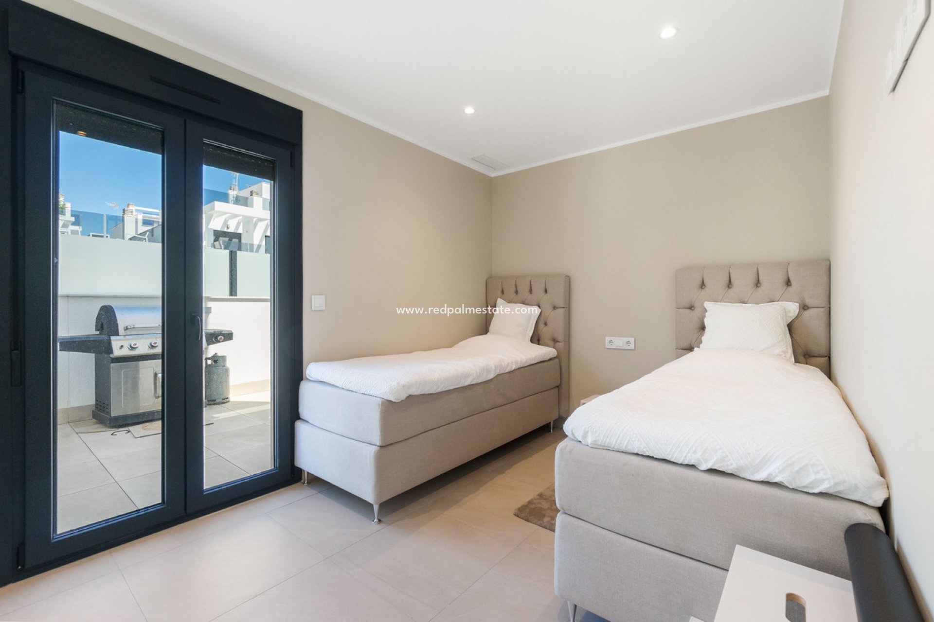 Videresalg - Villa -
Torre de la Horadada - Costa Blanca