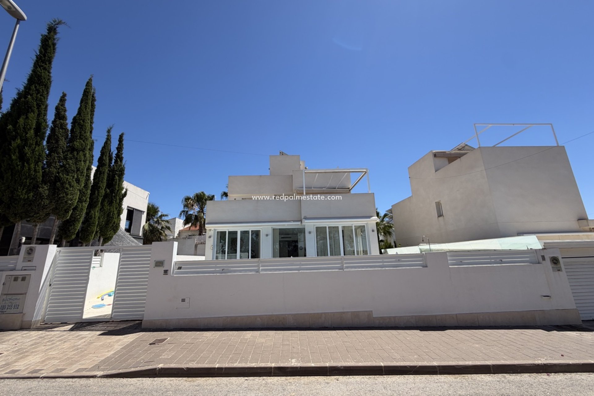Videresalg - Villa -
Torre de la Horadada - Mil Palmeras