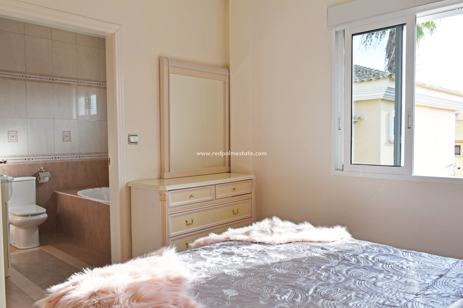 Videresalg - Villa -
Torremendo