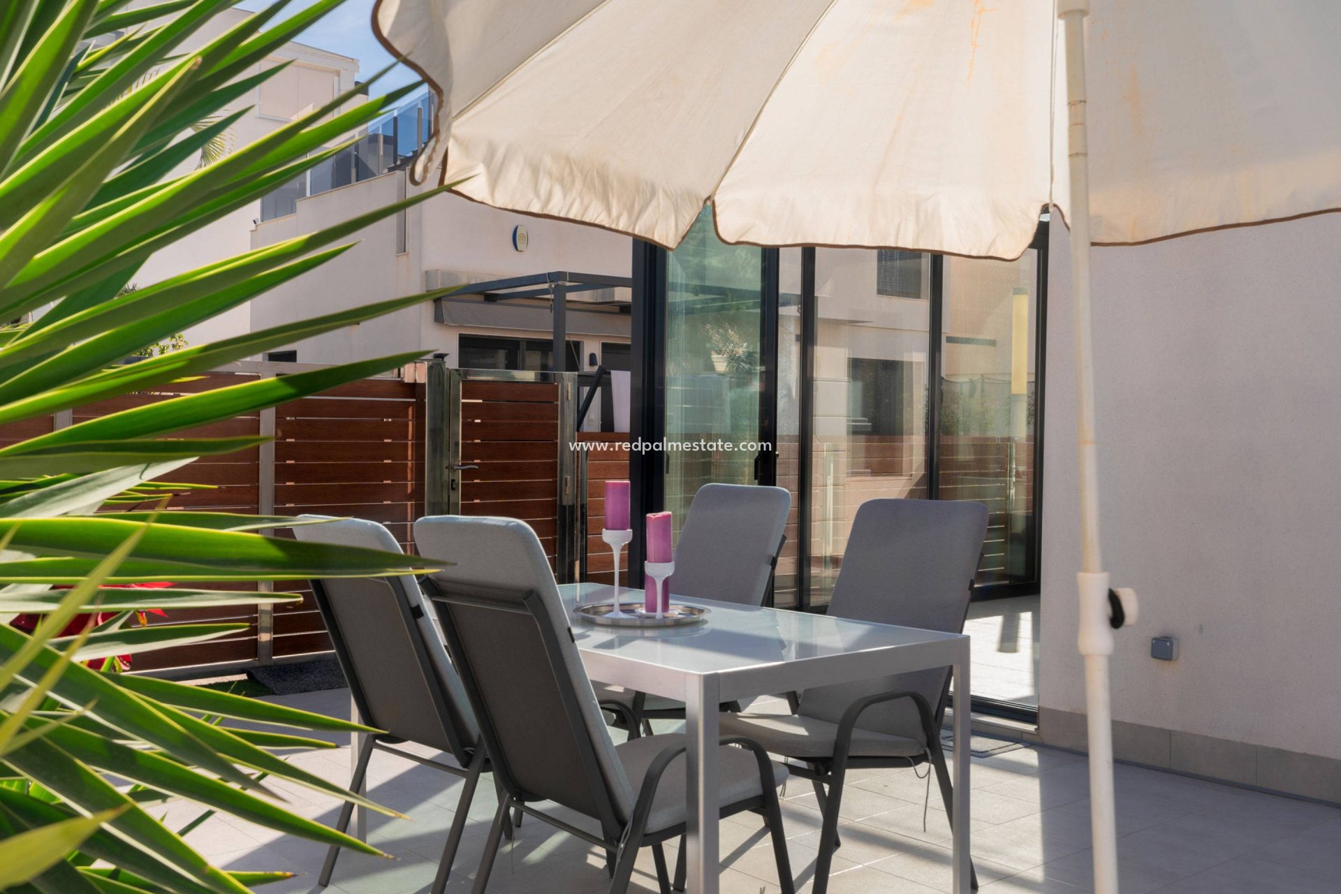 Videresalg - Villa -
Torrevieja - Aguas Nueva