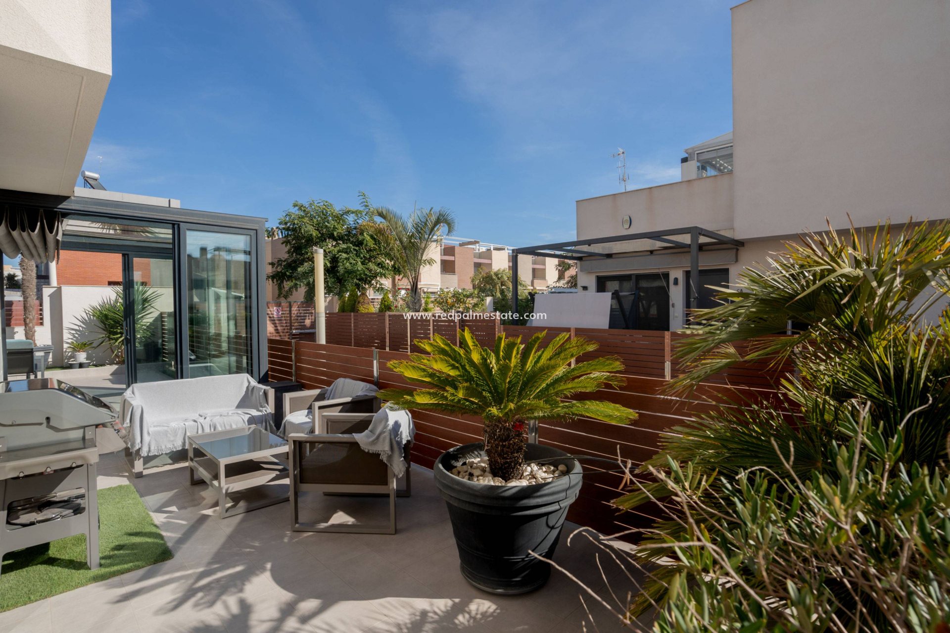 Videresalg - Villa -
Torrevieja - Aguas Nueva