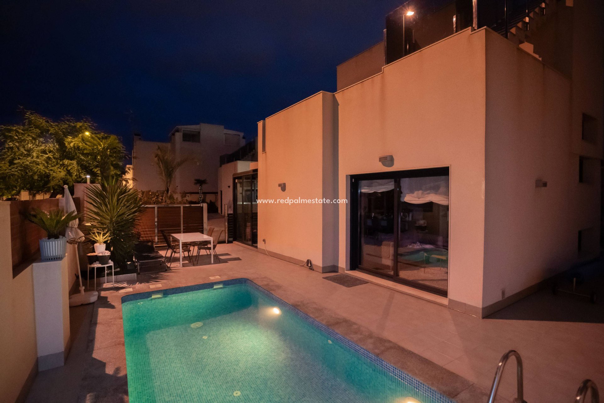 Videresalg - Villa -
Torrevieja - Aguas Nueva