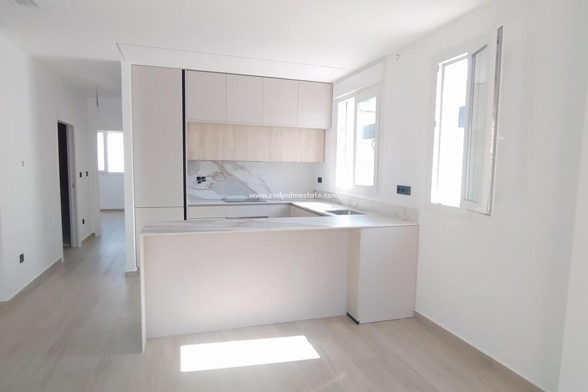 Videresalg - Villa -
Torrevieja - Aguas Nueva