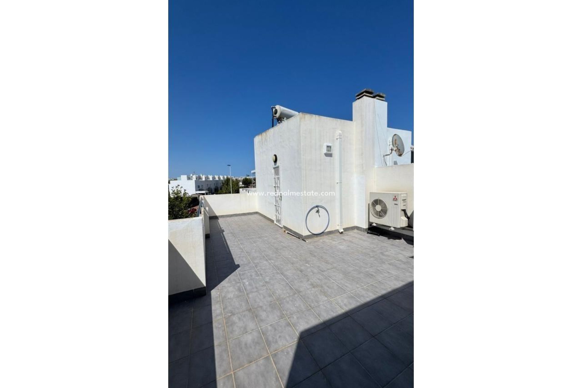 Videresalg - Villa -
Torrevieja - Aguas Nueva