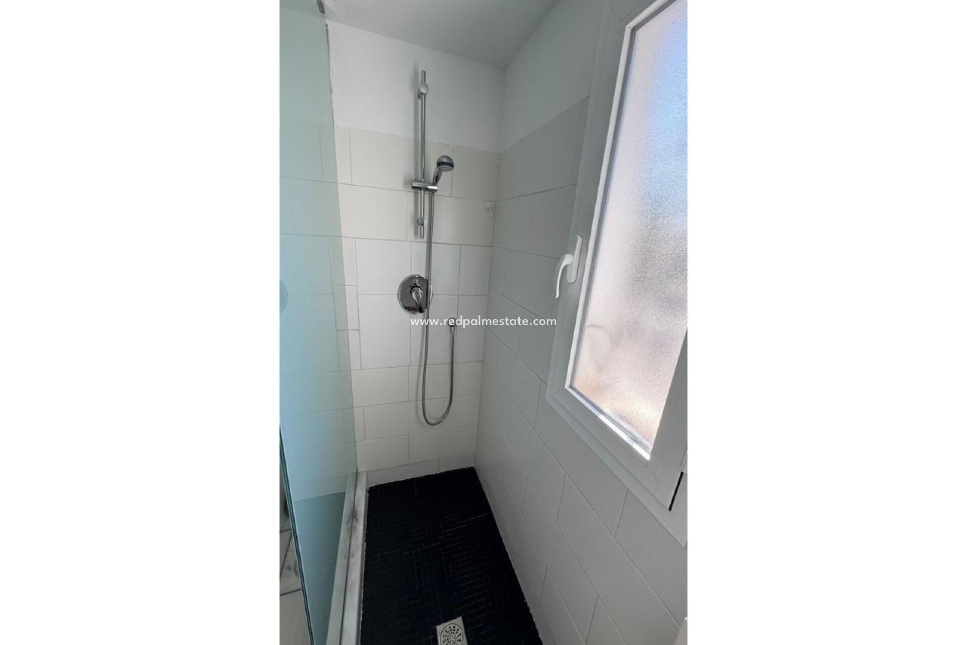 Videresalg - Villa -
Torrevieja - Aguas Nueva