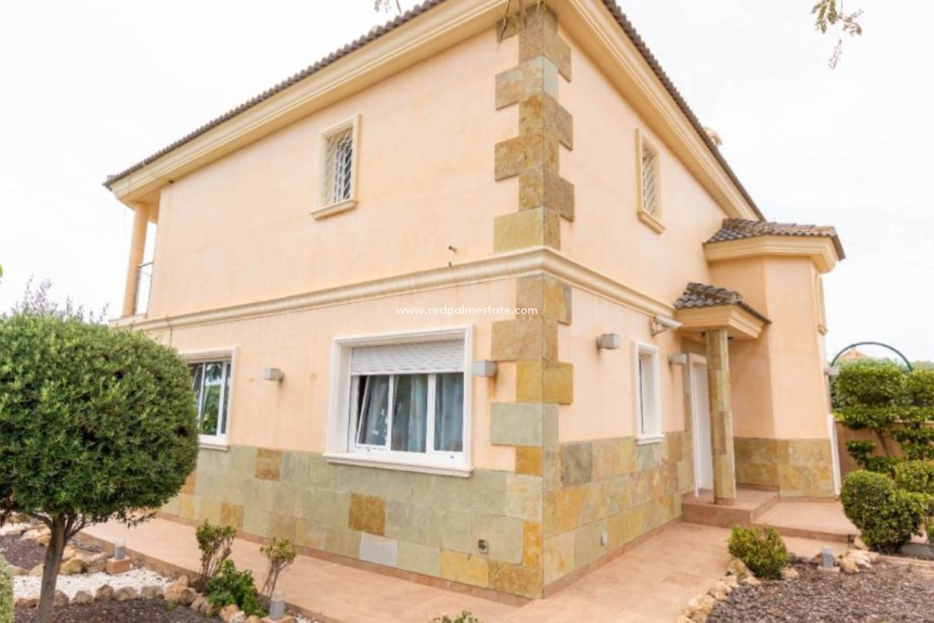 Videresalg - Villa -
Torrevieja - Aguas Nueva