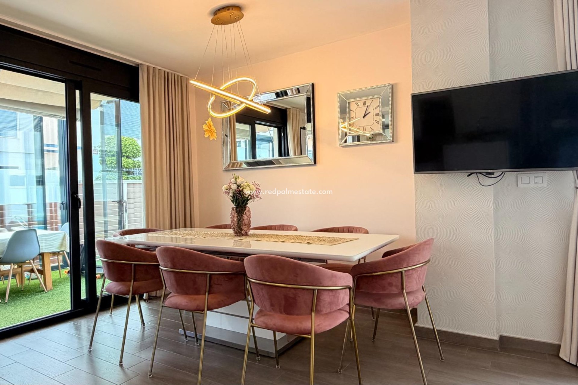 Videresalg - Villa -
Torrevieja - Aguas Nuevas