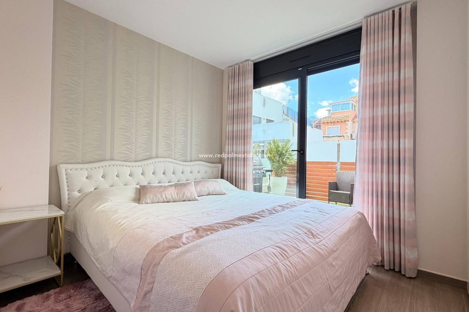Videresalg - Villa -
Torrevieja - Aguas Nuevas