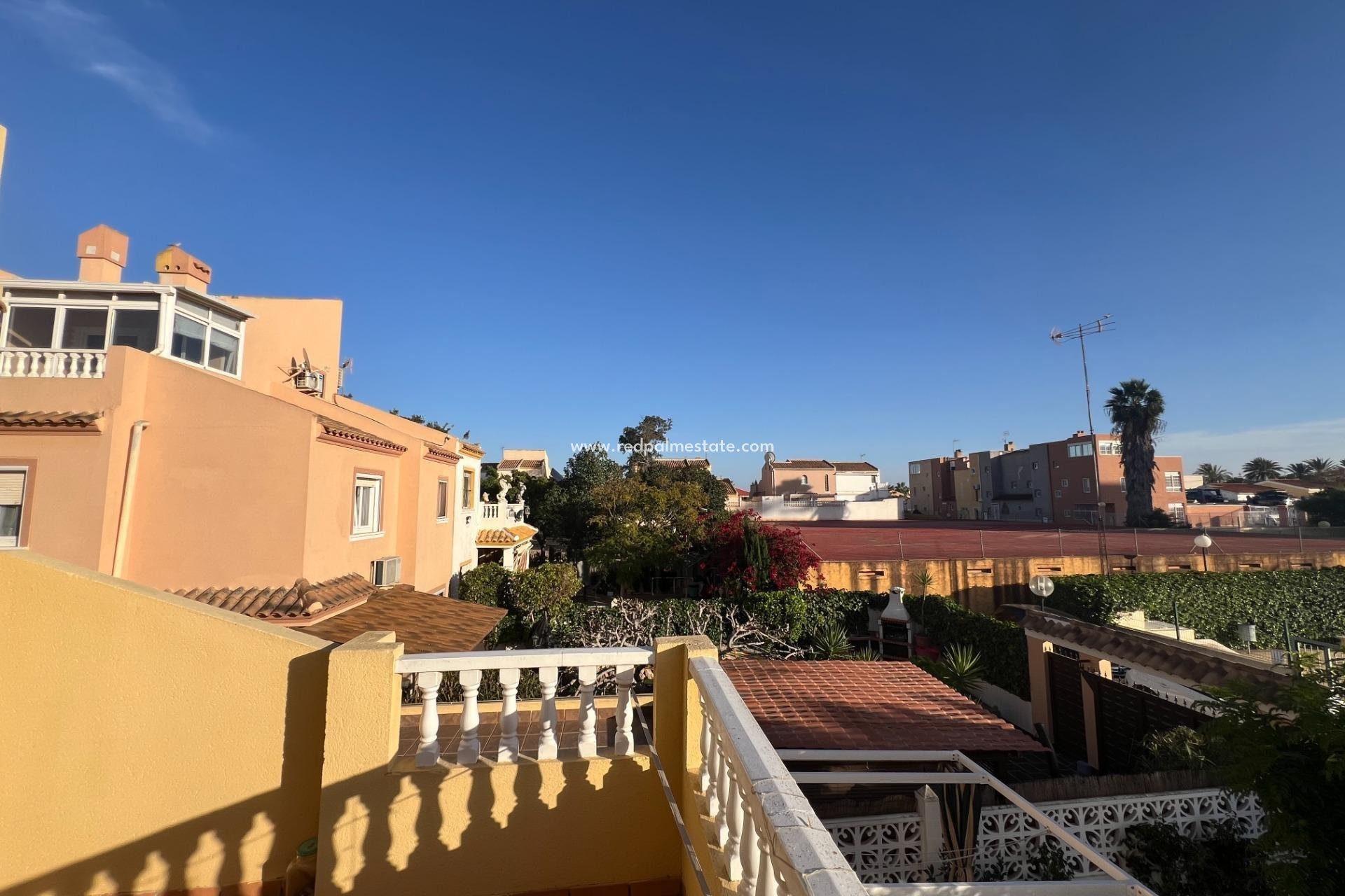 Videresalg - Villa -
Torrevieja - Calas blanca