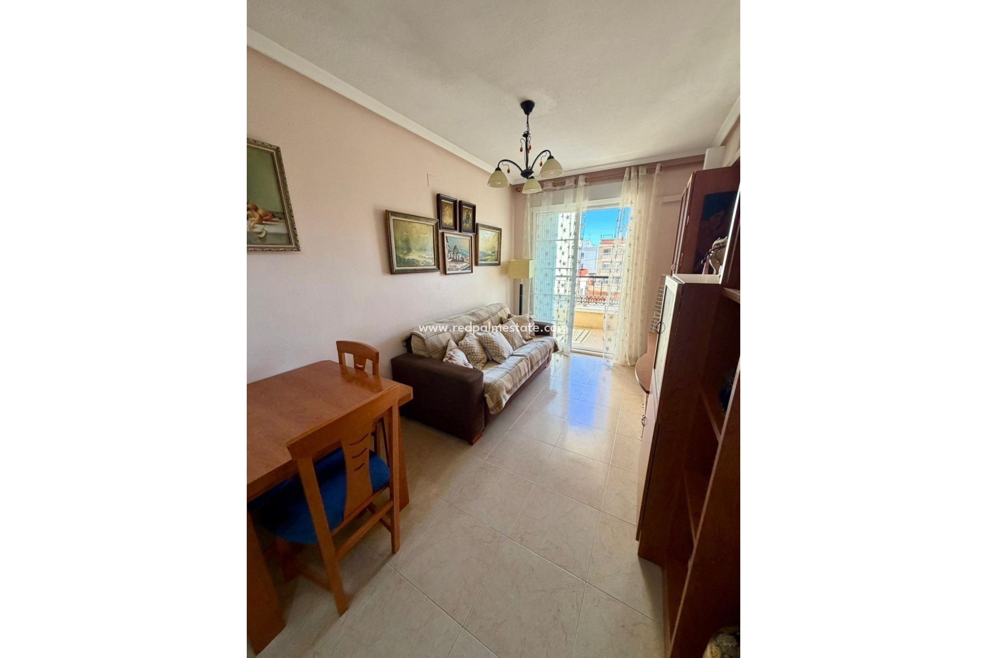 Videresalg - Villa -
Torrevieja - Centro Torrevieja