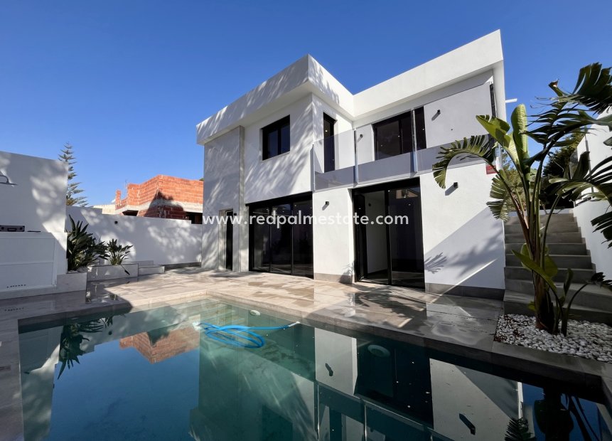 Videresalg - Villa -
Torrevieja - Costa Blanca