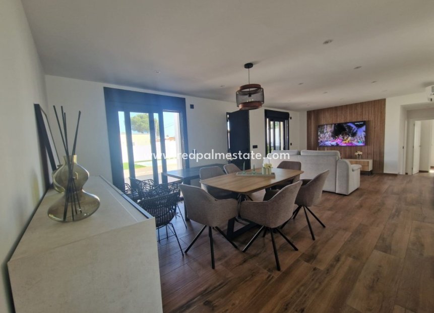 Videresalg - Villa -
Torrevieja - Costa Blanca