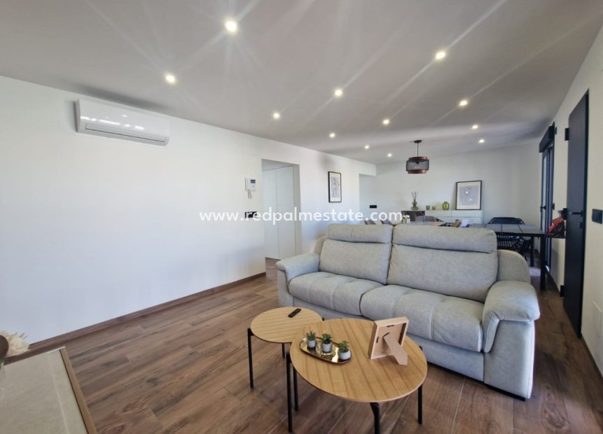 Videresalg - Villa -
Torrevieja - Costa Blanca