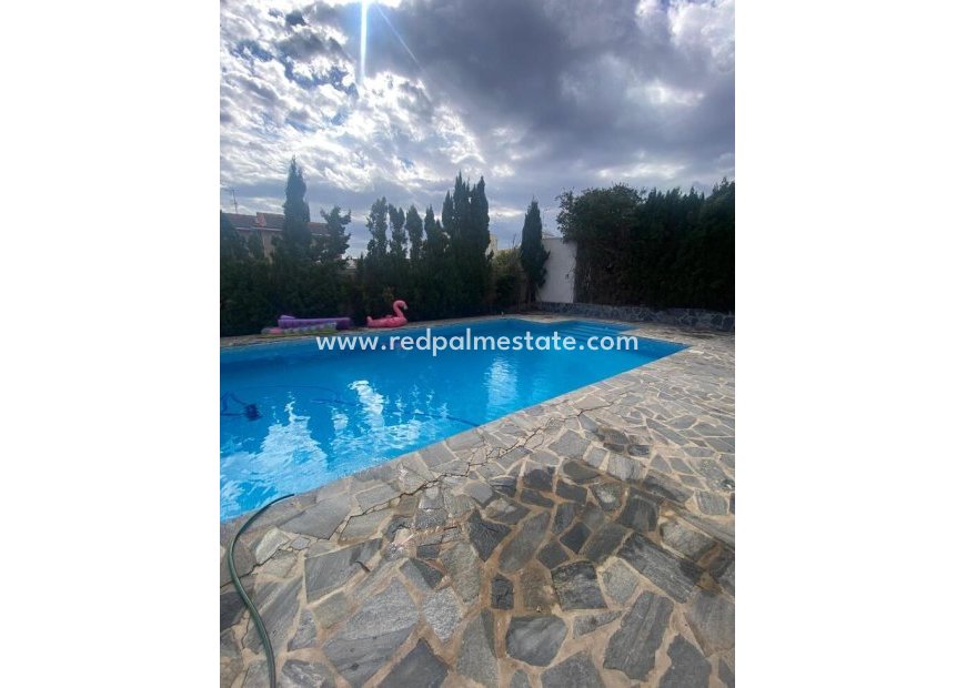 Videresalg - Villa -
Torrevieja - Costa Blanca