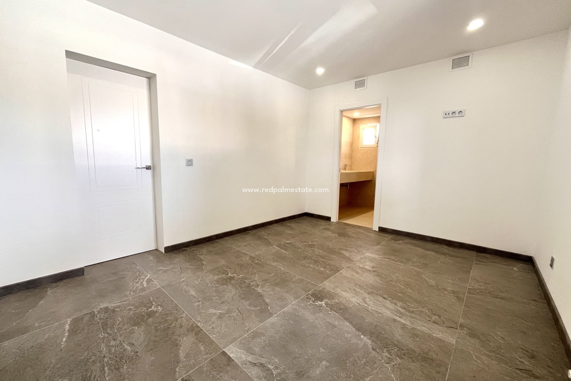 Videresalg - Villa -
Torrevieja - Costa Blanca