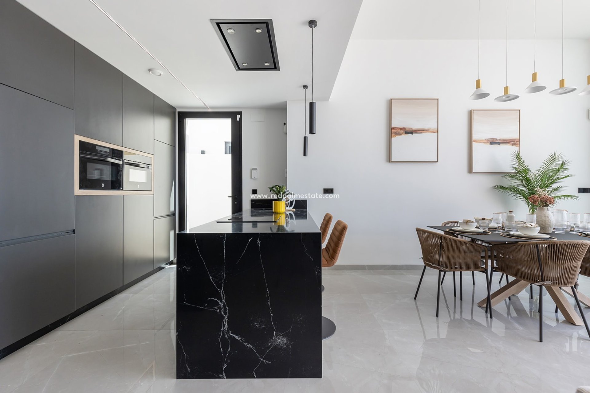 Videresalg - Villa -
Torrevieja - Inland