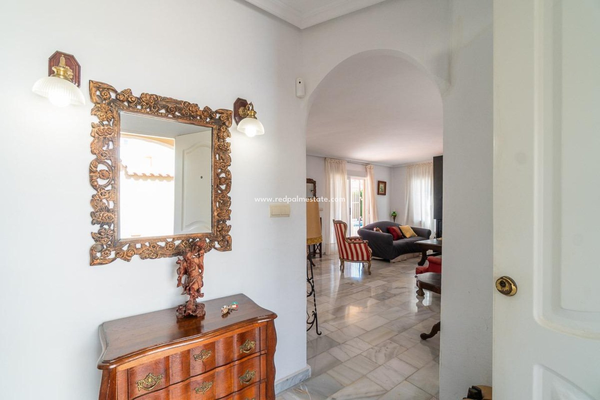 Videresalg - Villa -
Torrevieja - La Mata