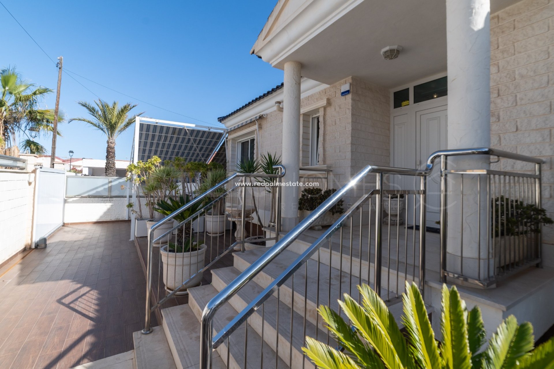 Videresalg - Villa -
Torrevieja - La Mata