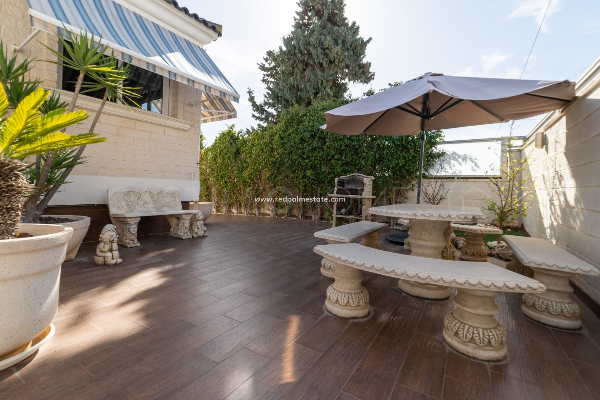 Videresalg - Villa -
Torrevieja - La Mata