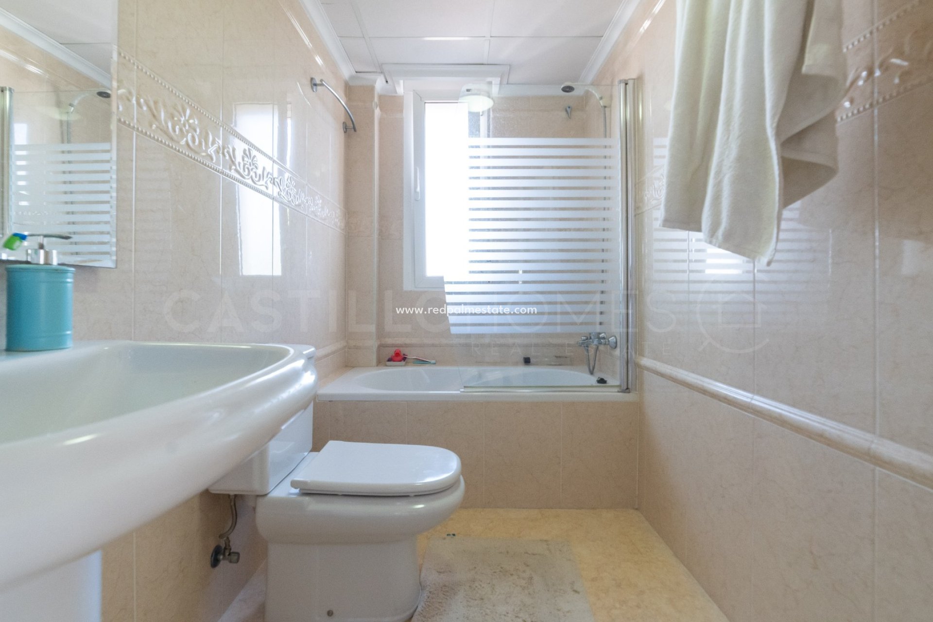 Videresalg - Villa -
Torrevieja - La Mata