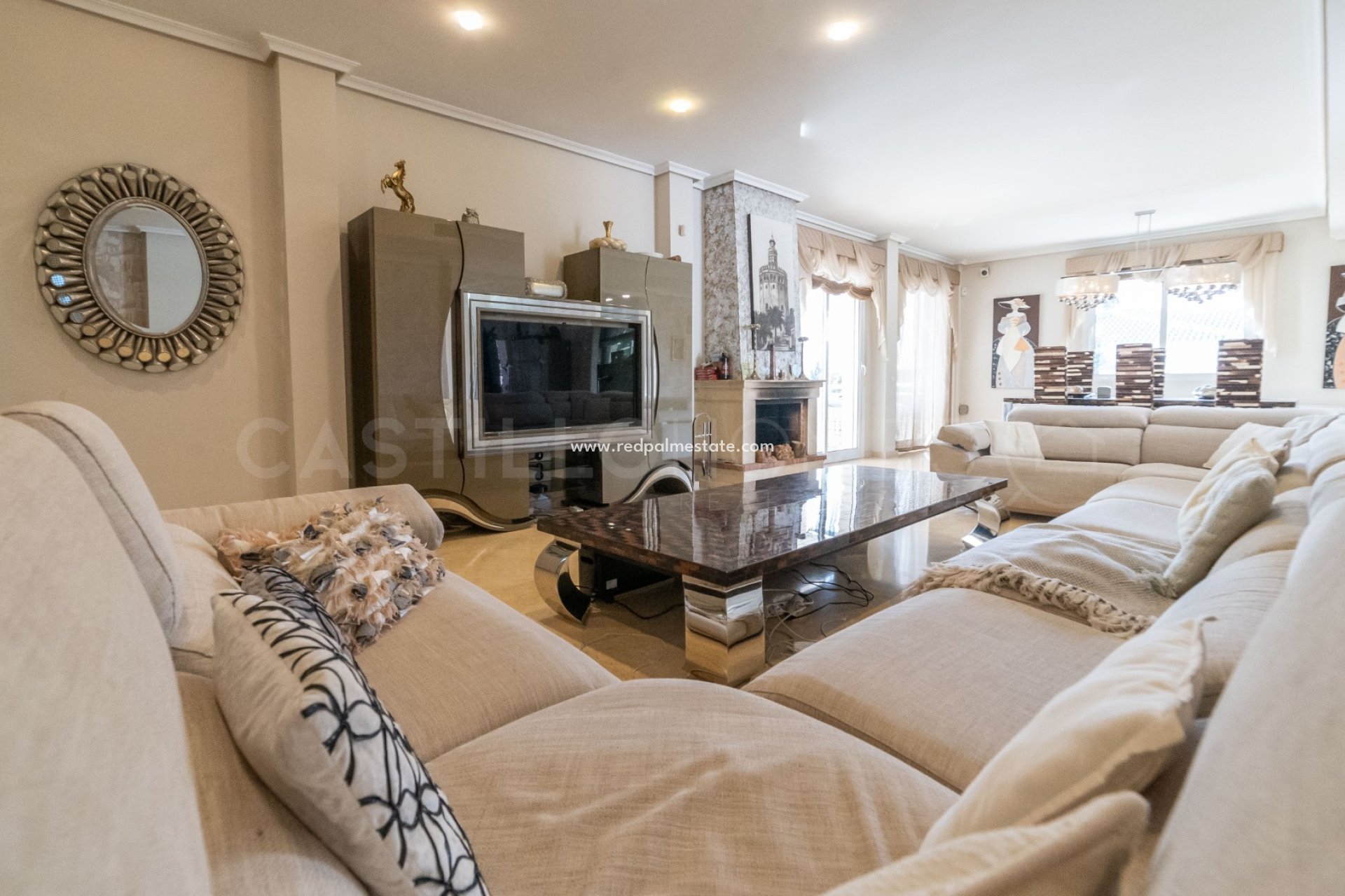 Videresalg - Villa -
Torrevieja - La Mata