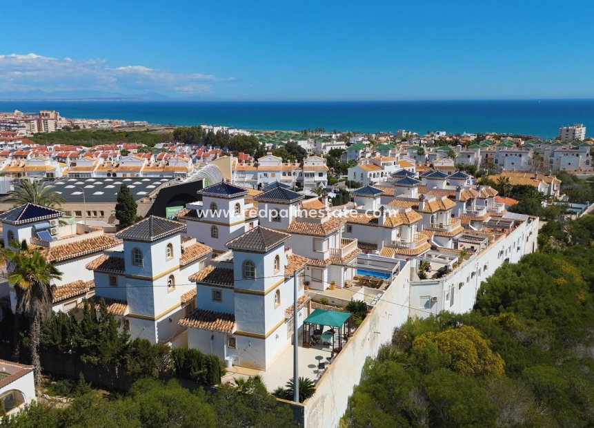 Videresalg - Villa -
Torrevieja - La Mata