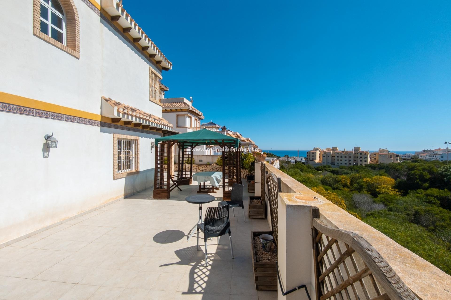 Videresalg - Villa -
Torrevieja - La Mata