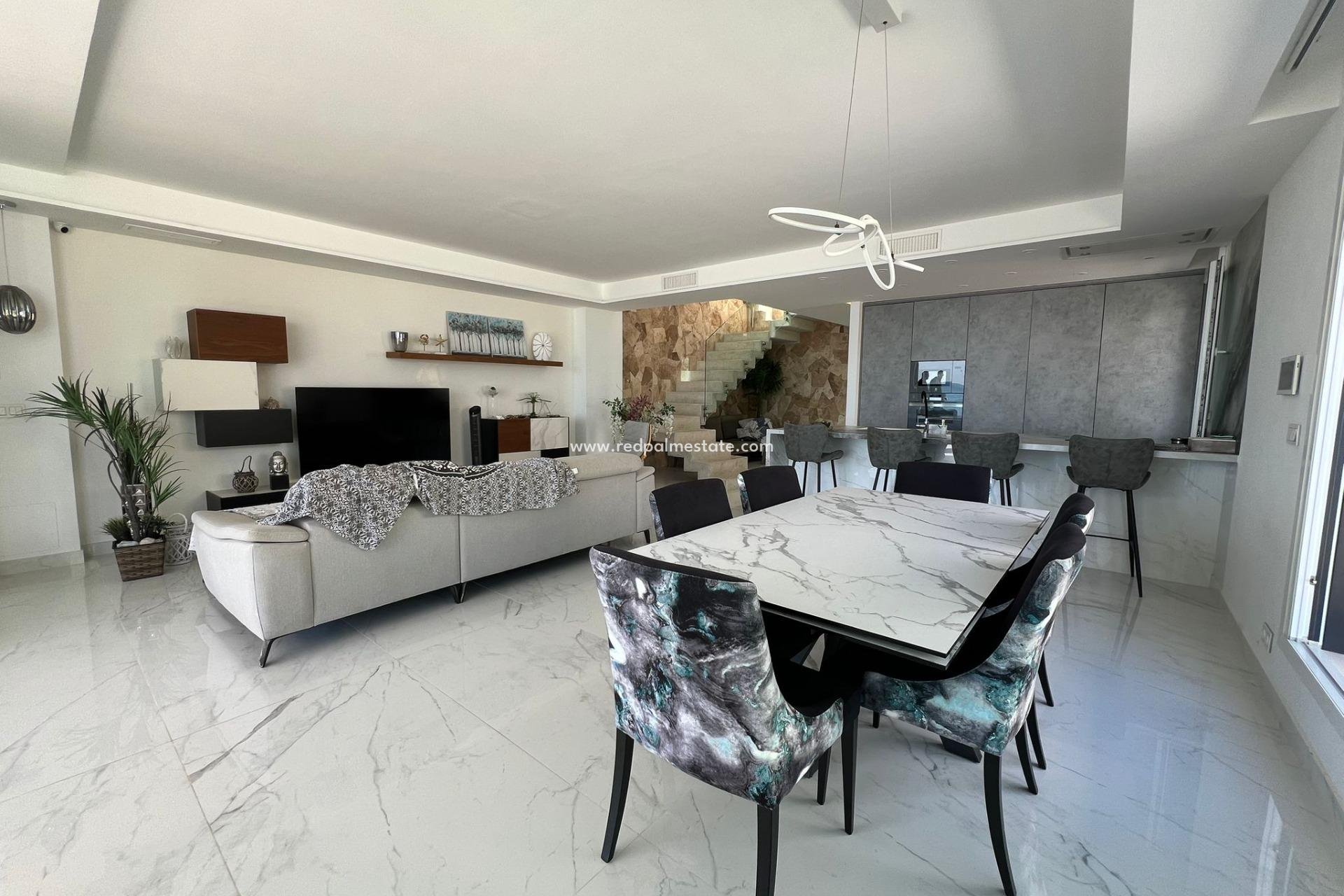 Videresalg - Villa -
Torrevieja - La Mata