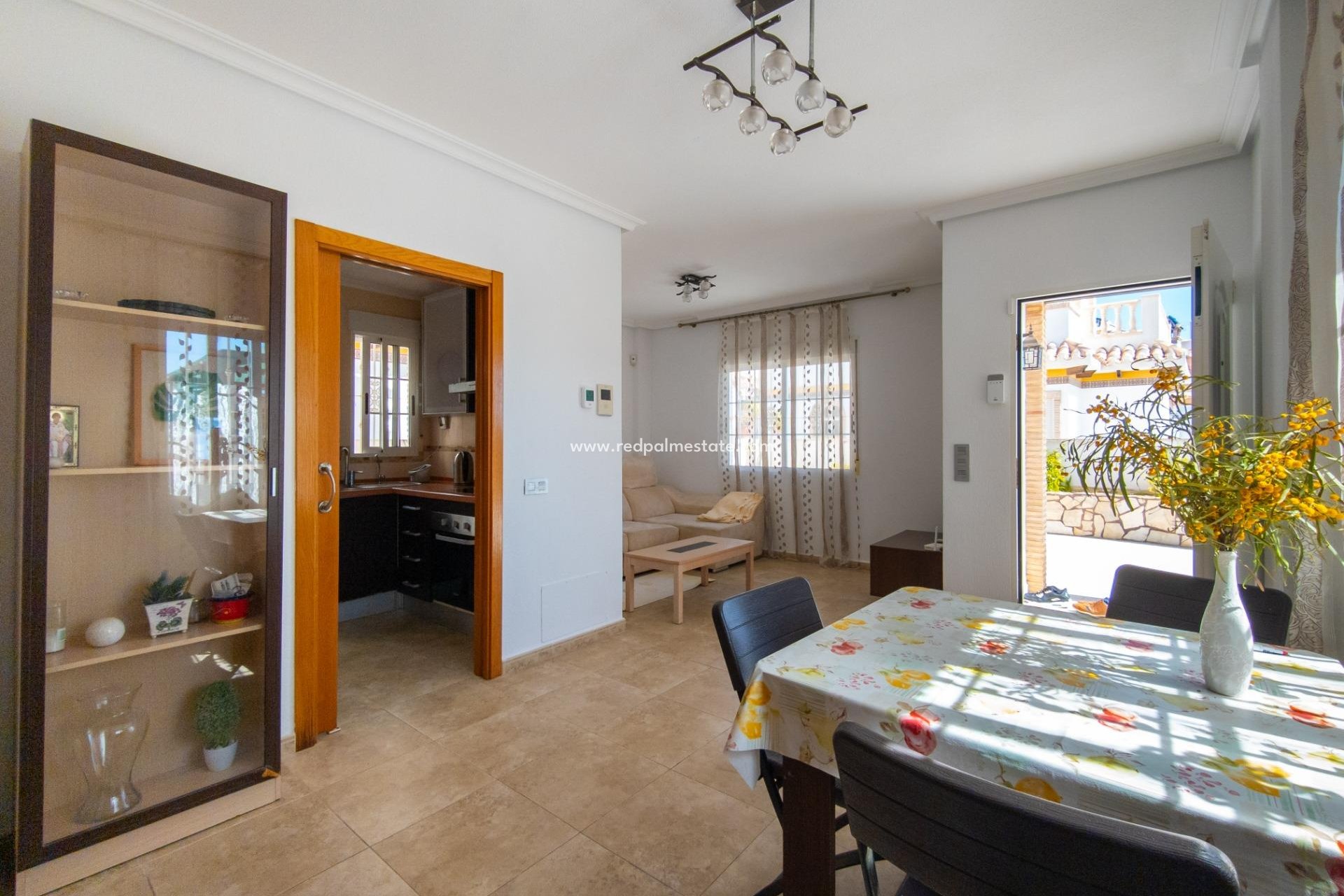 Videresalg - Villa -
Torrevieja - La Mata