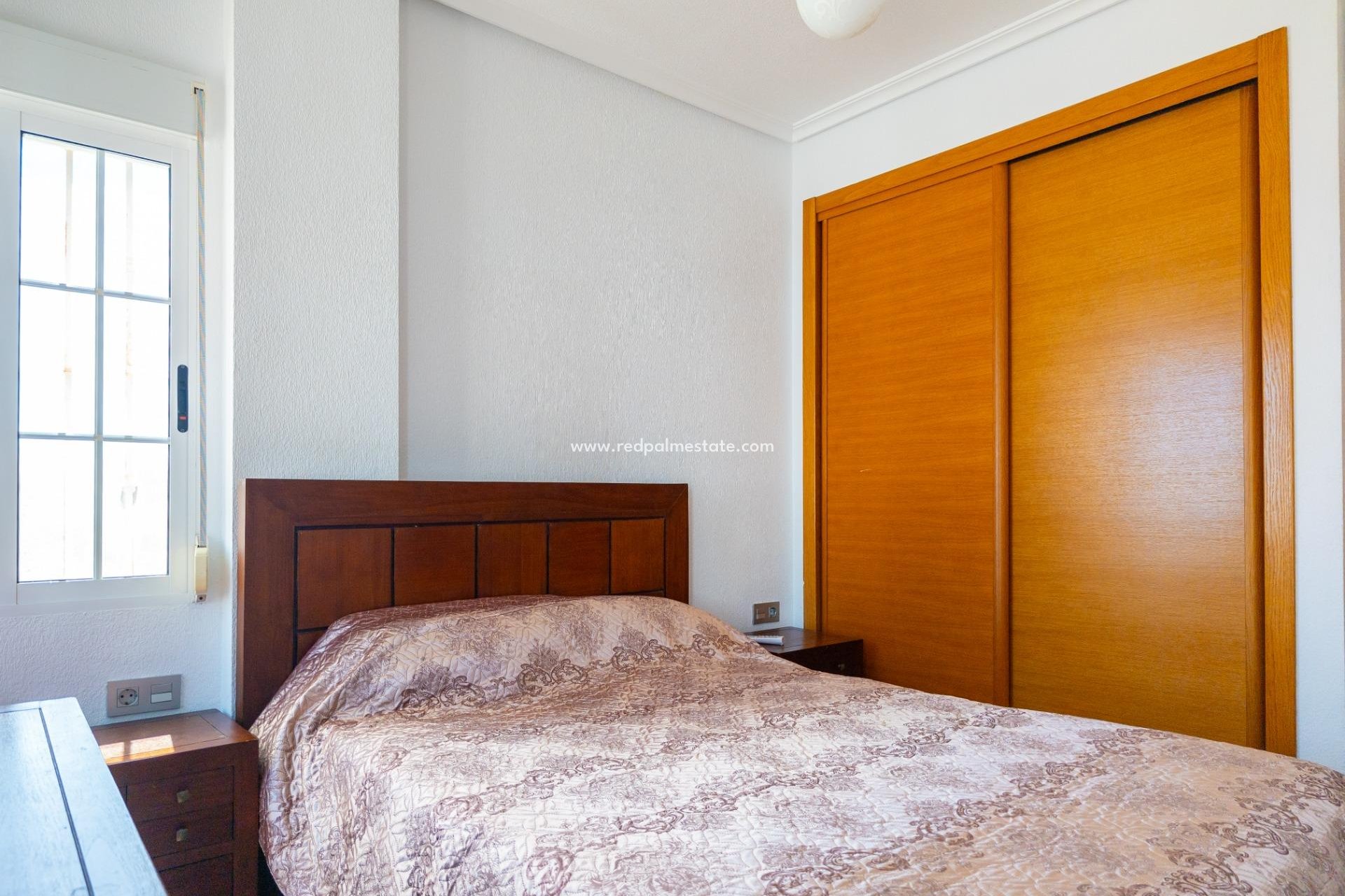 Videresalg - Villa -
Torrevieja - La Mata