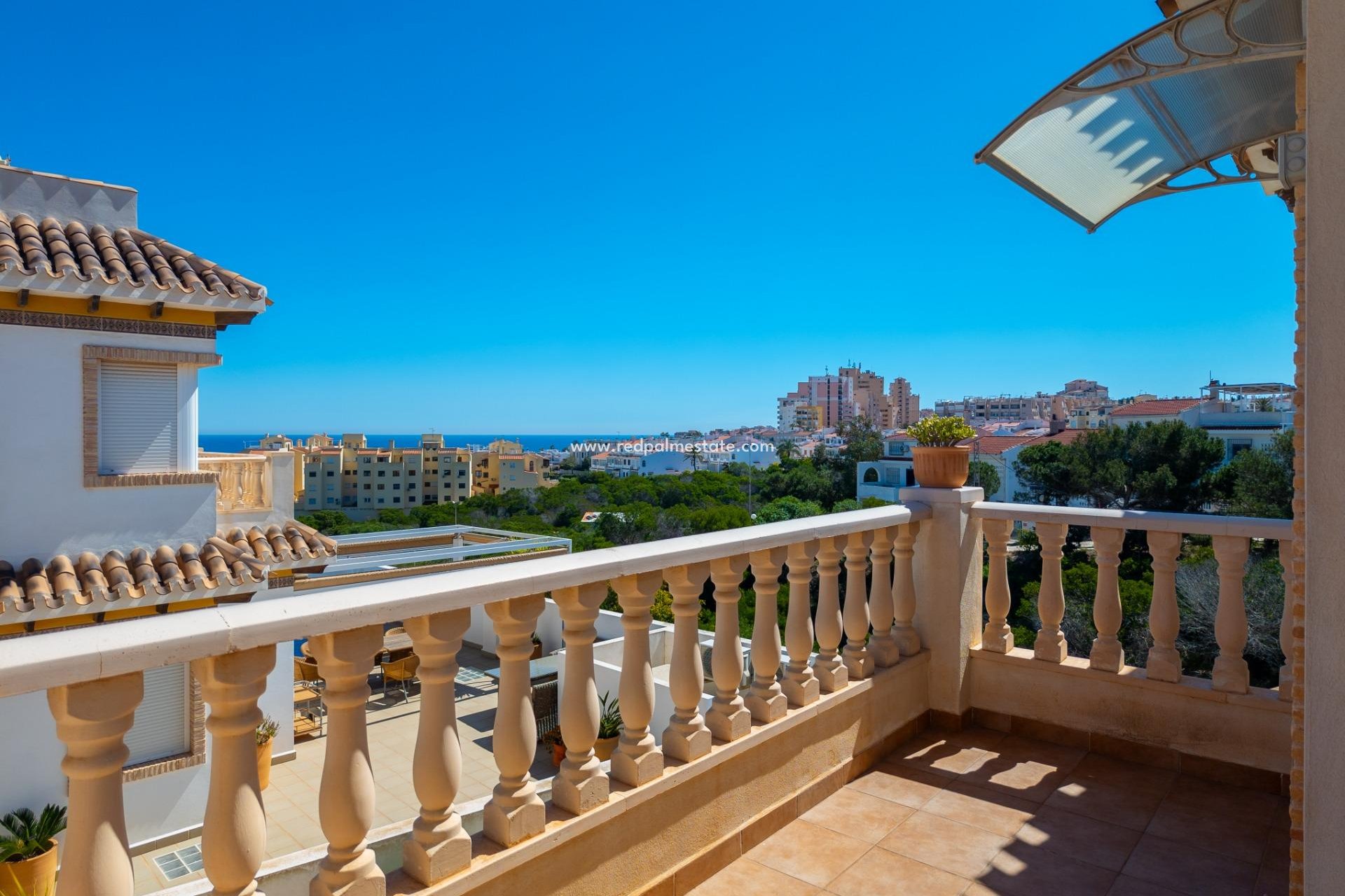 Videresalg - Villa -
Torrevieja - La Mata