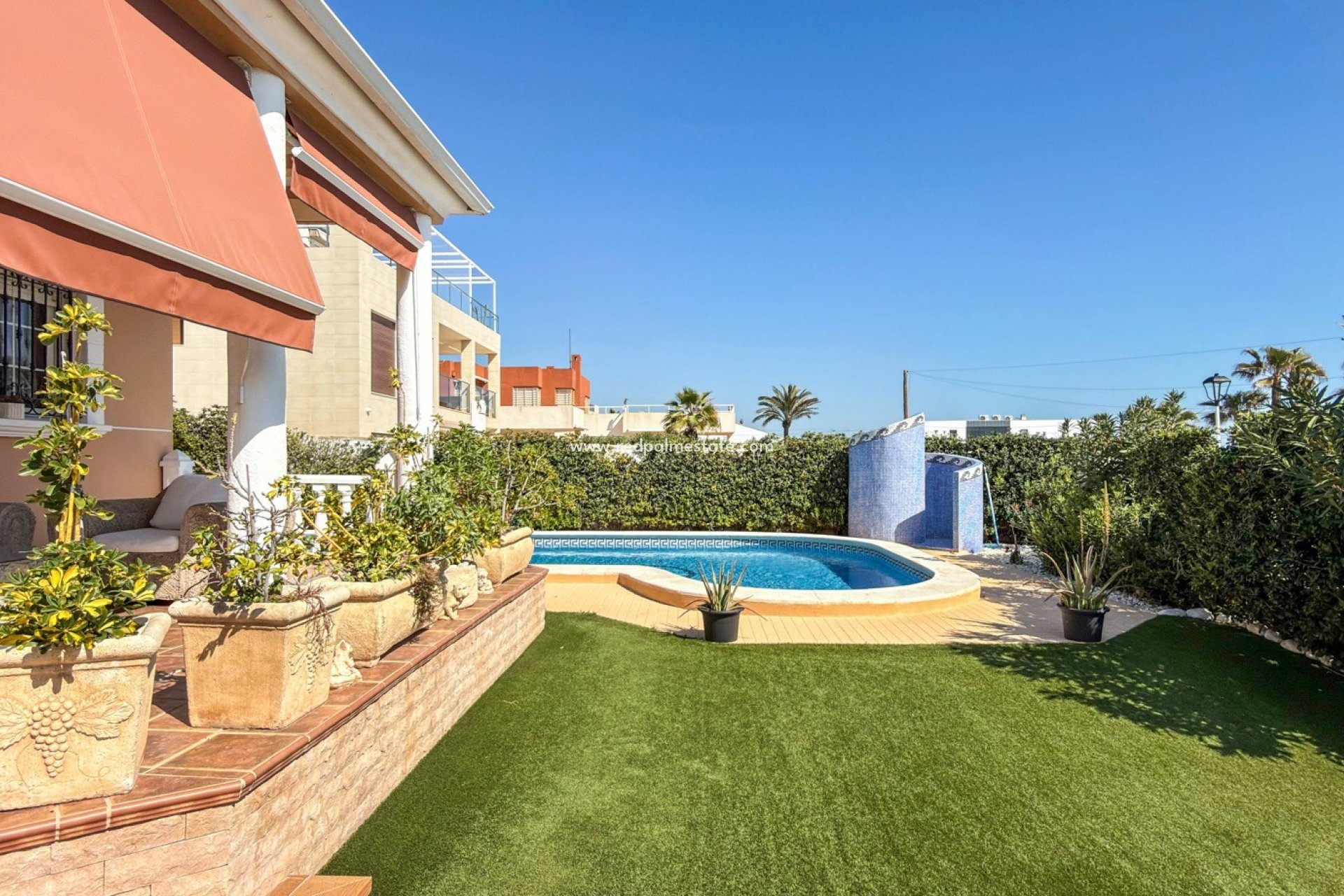 Videresalg - Villa -
Torrevieja - La Mata