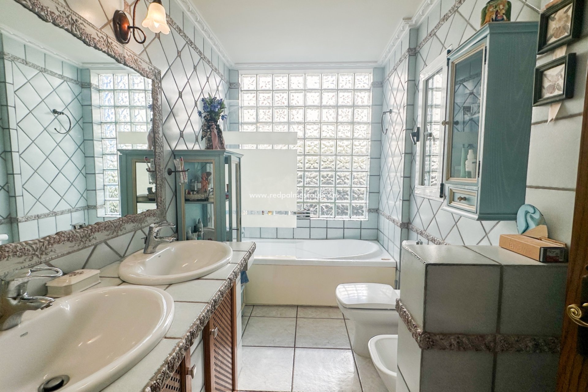 Videresalg - Villa -
Torrevieja - La Mata