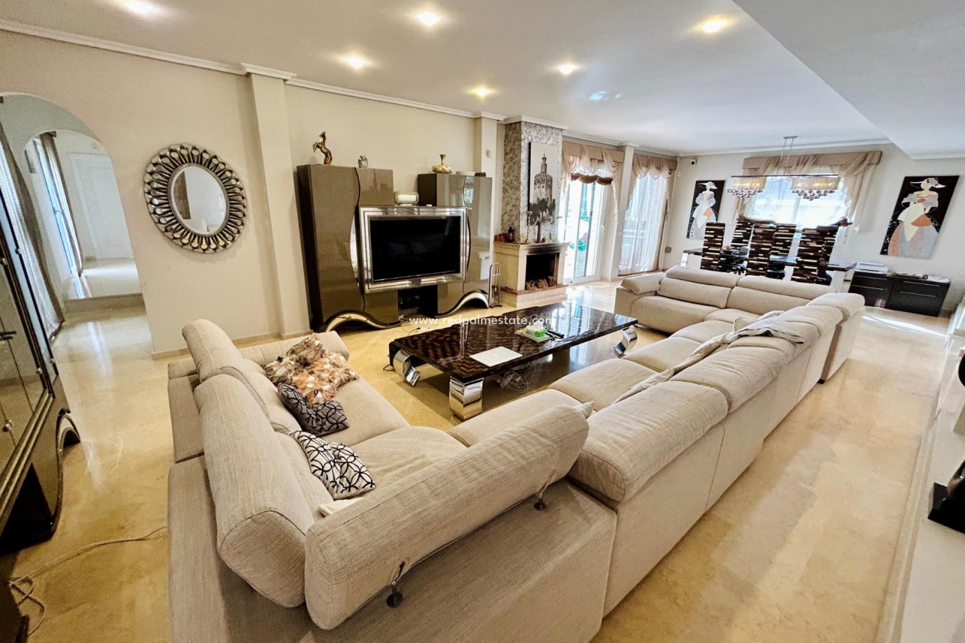 Videresalg - Villa -
Torrevieja - La Mata