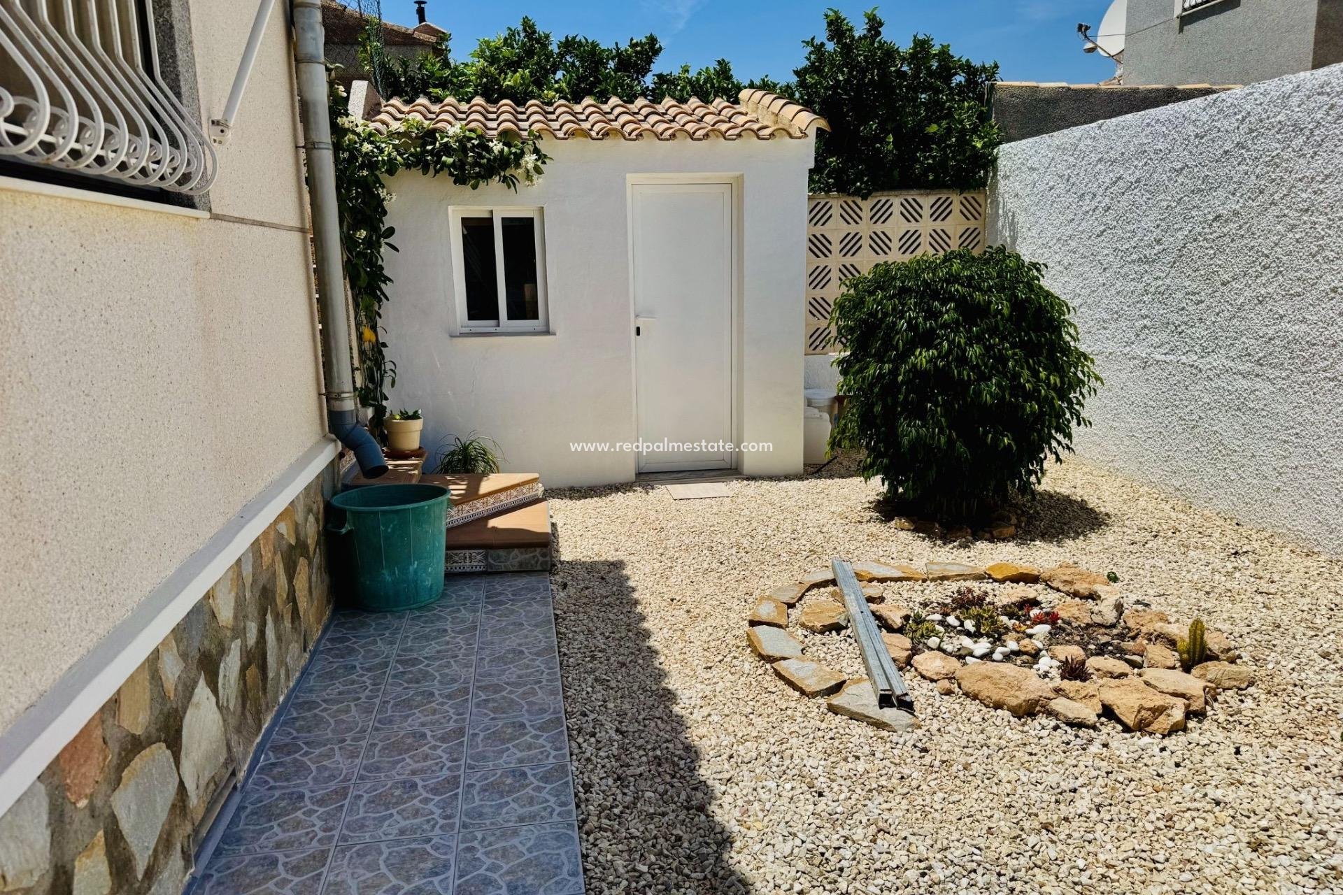 Videresalg - Villa -
Torrevieja - La Siesta - El Salado - Torreta