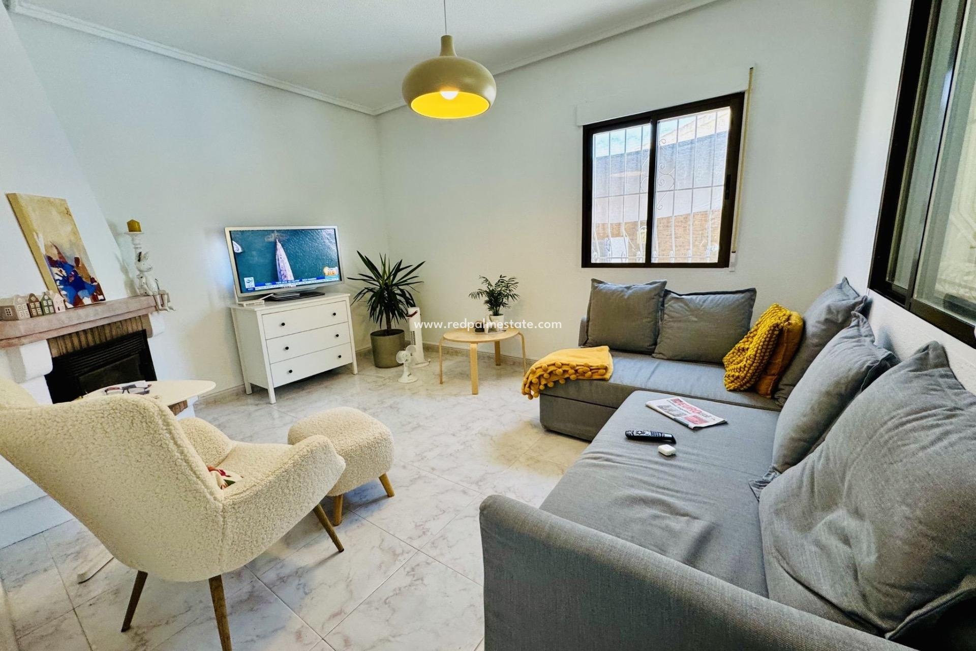 Videresalg - Villa -
Torrevieja - La Siesta - El Salado - Torreta