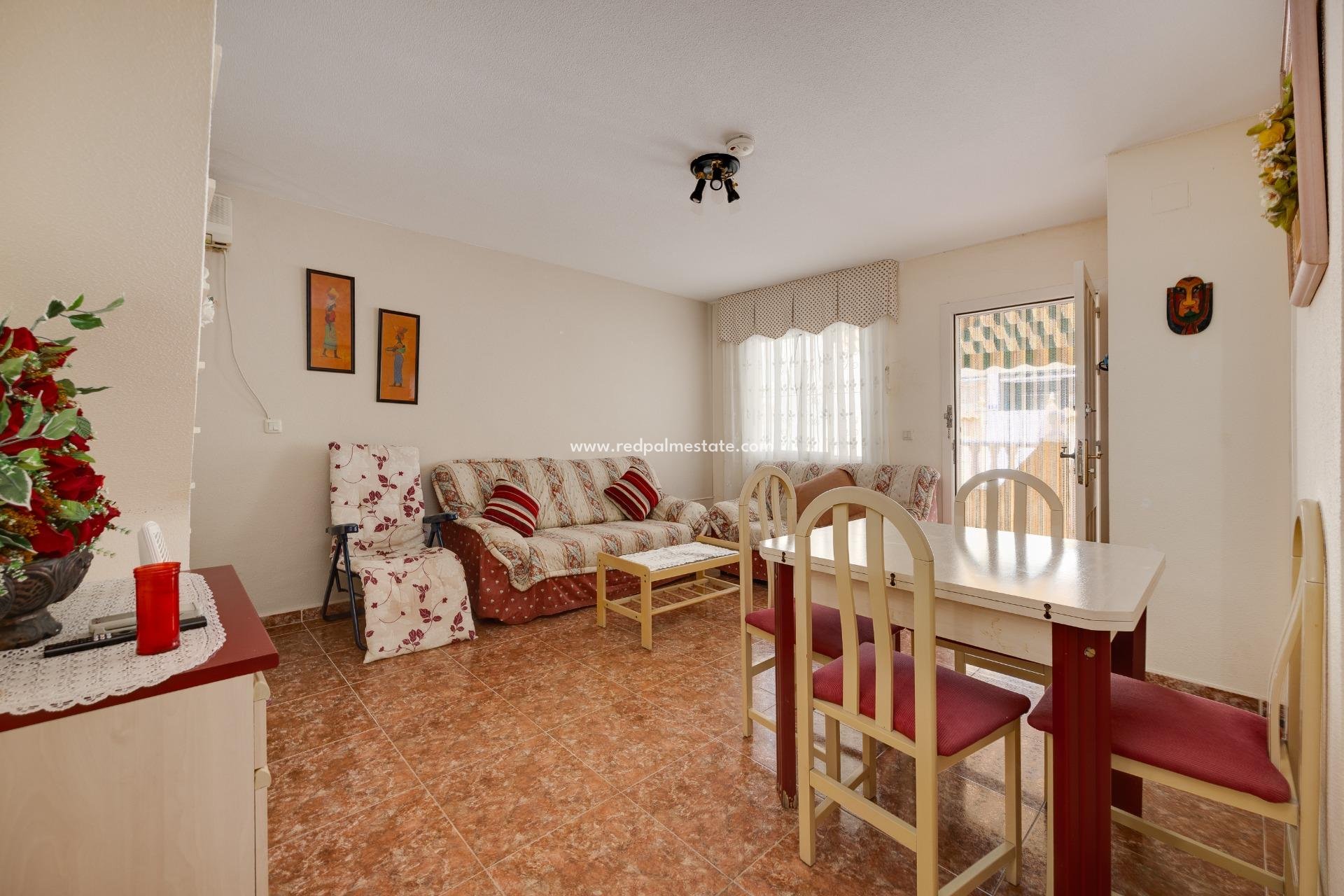 Videresalg - Villa -
Torrevieja - La Siesta - El Salado - Torreta