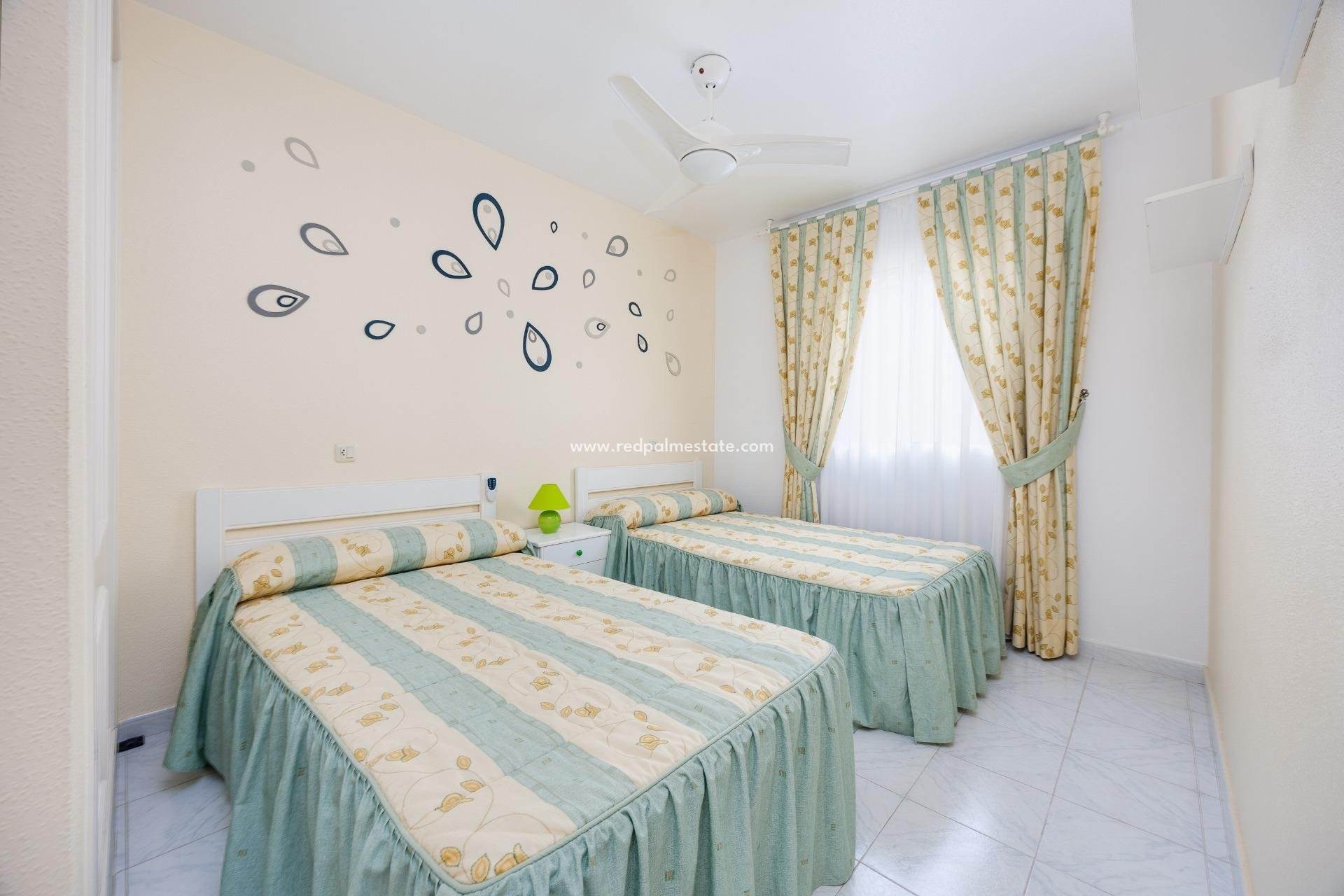 Videresalg - Villa -
Torrevieja - La Siesta - El Salado - Torreta