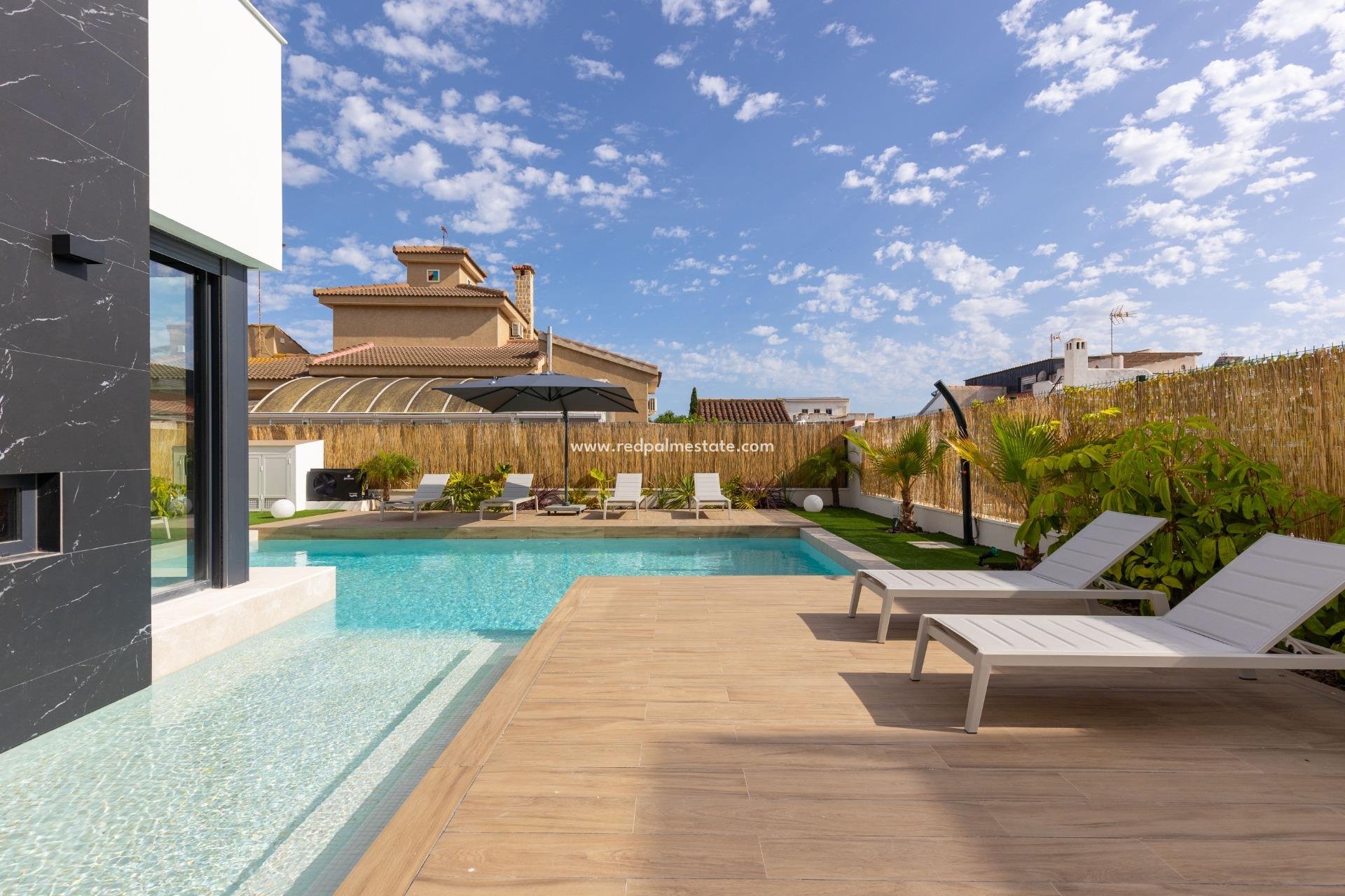 Videresalg - Villa -
Torrevieja - La Siesta - El Salado - Torreta