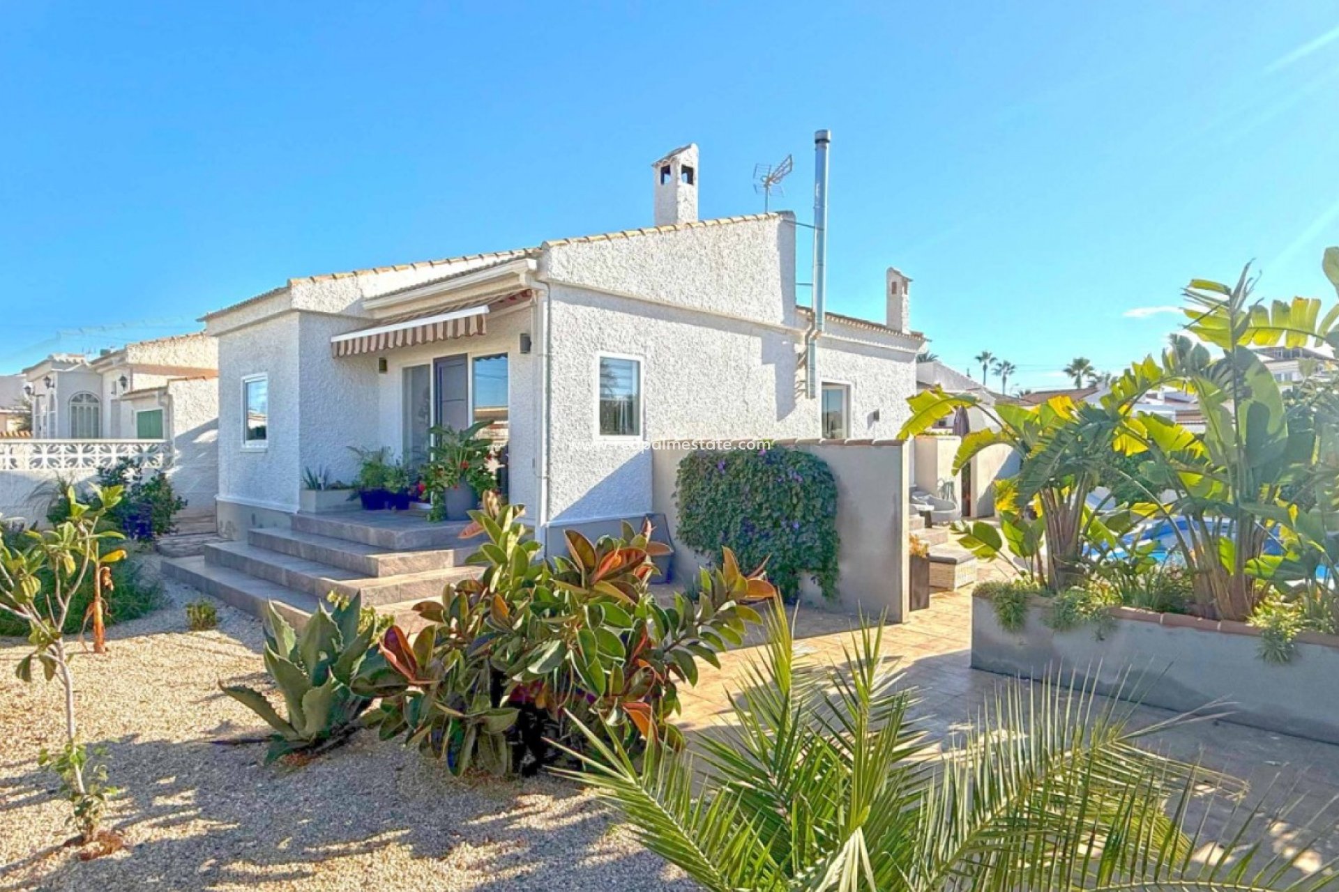 Videresalg - Villa -
Torrevieja - La Siesta - El Salado -  Torreta