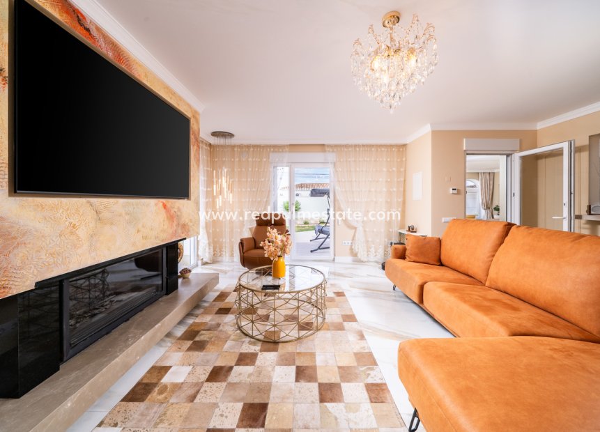 Videresalg - Villa -
Torrevieja - La Siesta - El Salado - Torreta