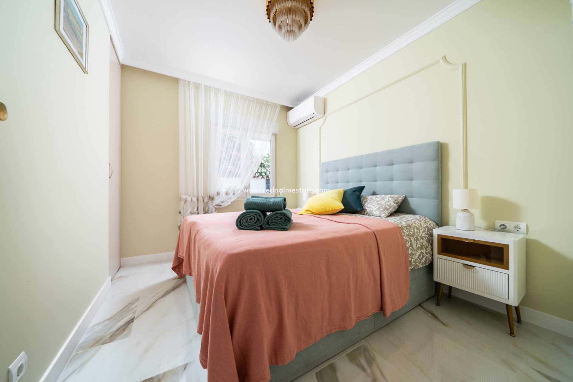 Videresalg - Villa -
Torrevieja - La Siesta - El Salado - Torreta
