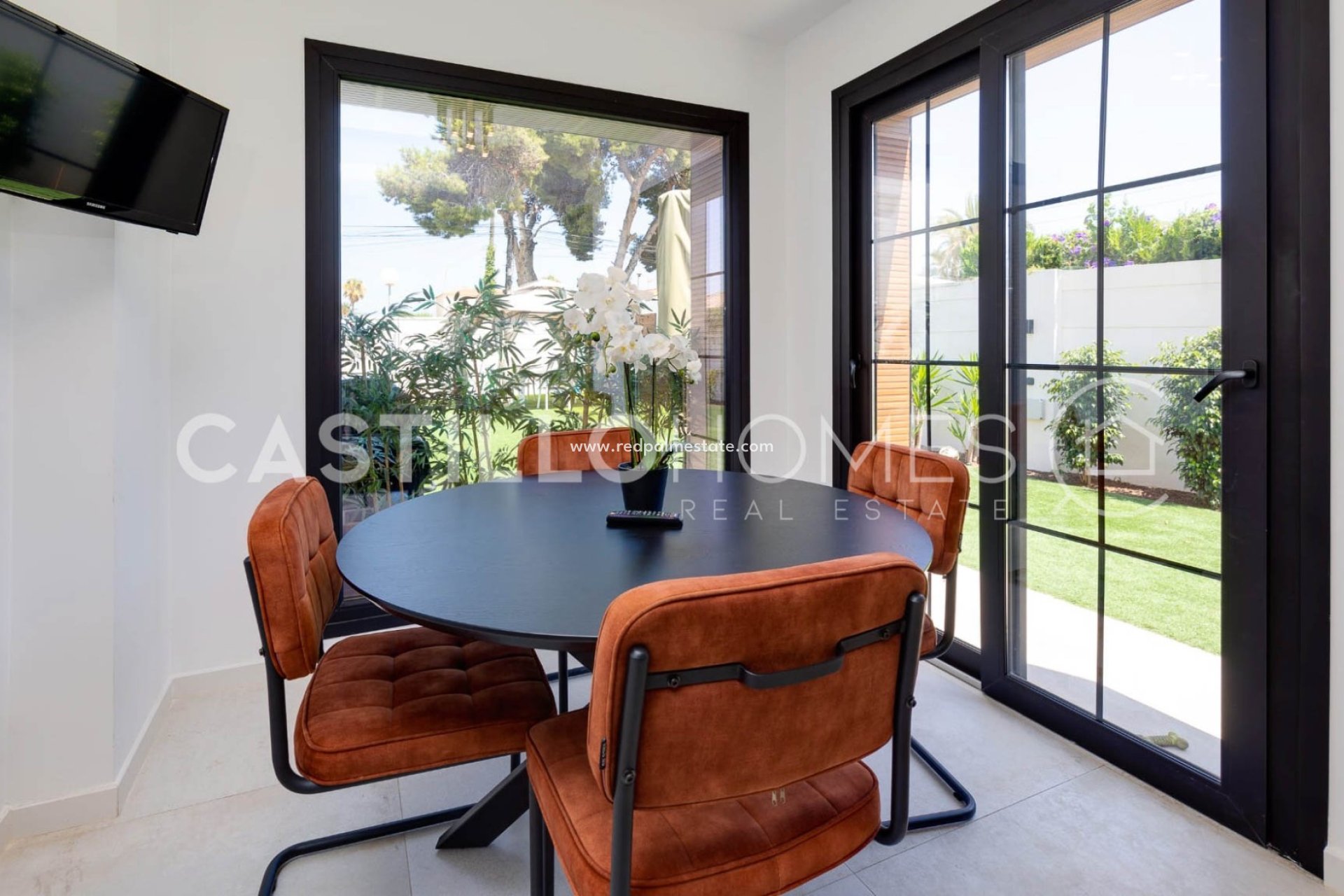 Videresalg - Villa -
Torrevieja - La Siesta - El Salado -  Torreta