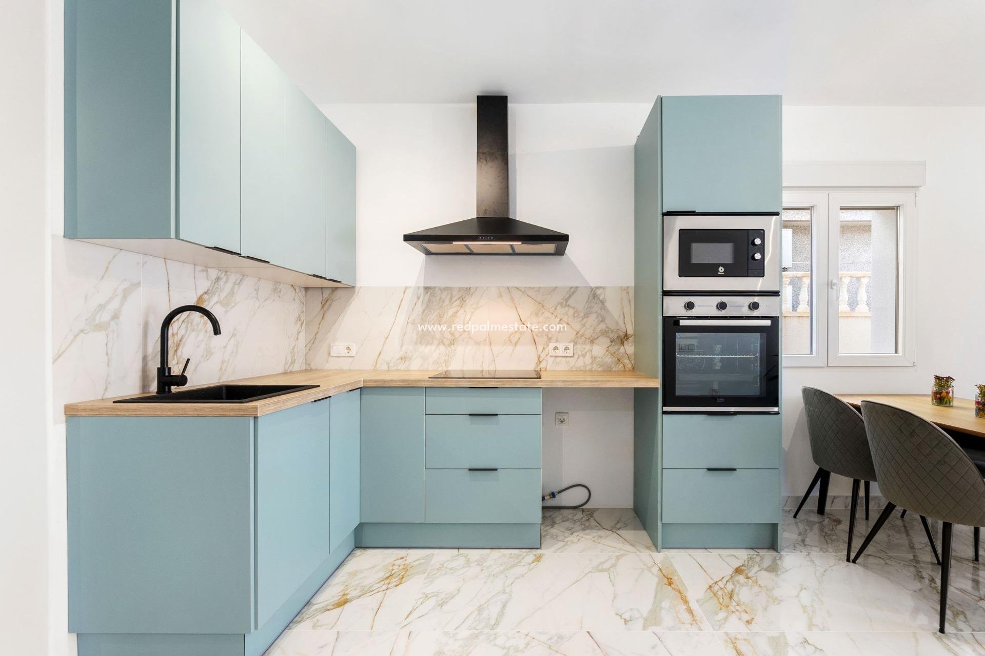 Videresalg - Villa -
Torrevieja - La Siesta - El Salado - Torreta