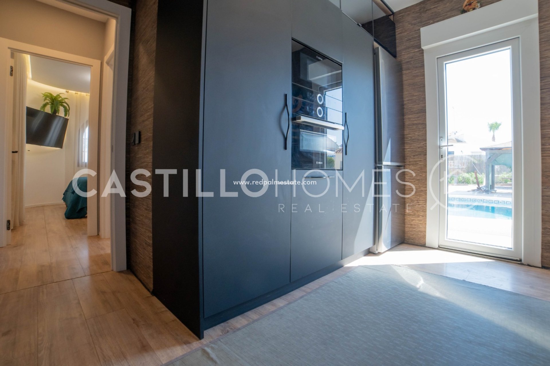 Videresalg - Villa -
Torrevieja - La Siesta - El Salado -  Torreta